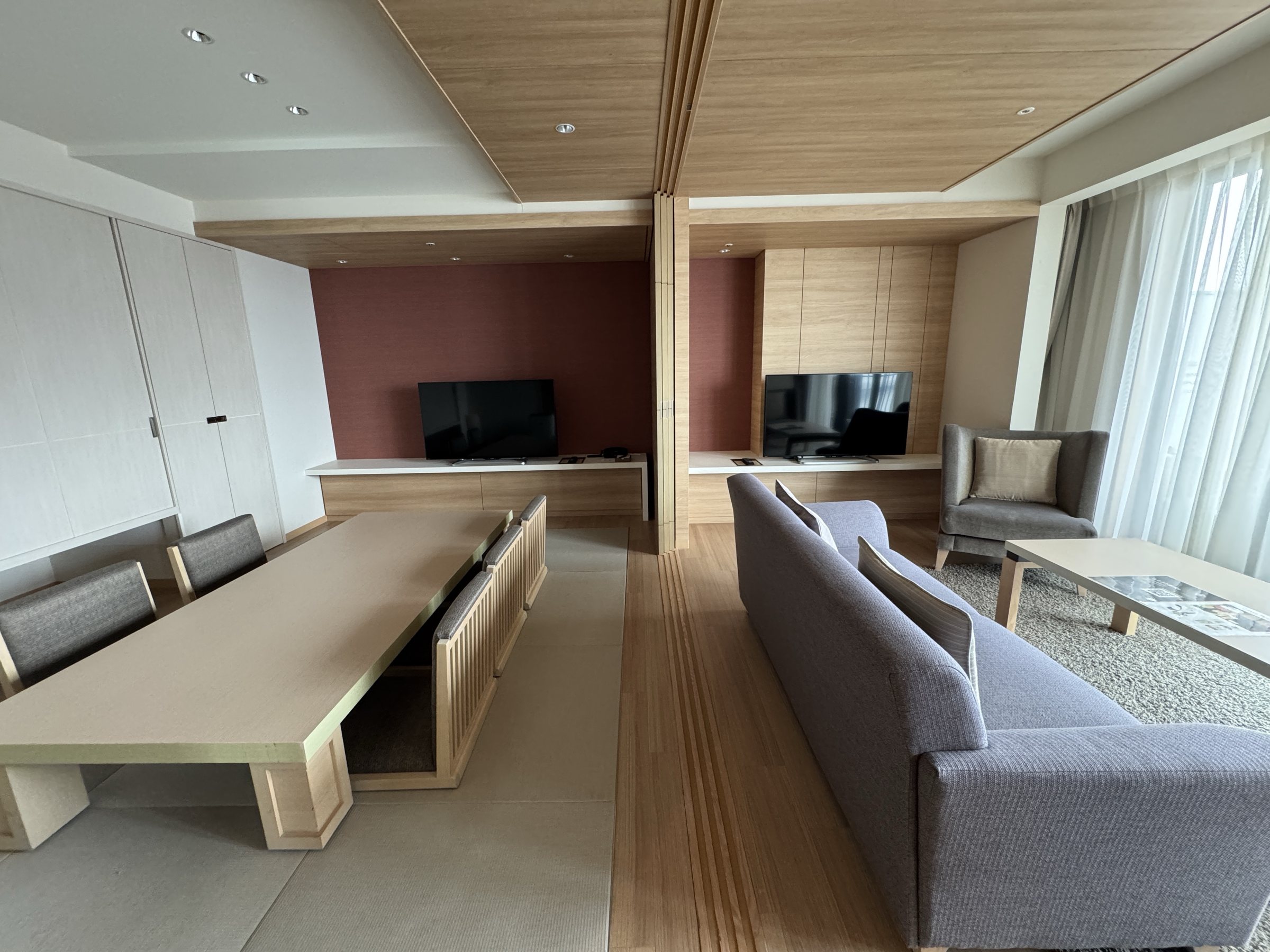 The living area, with the tatami corner to one side.