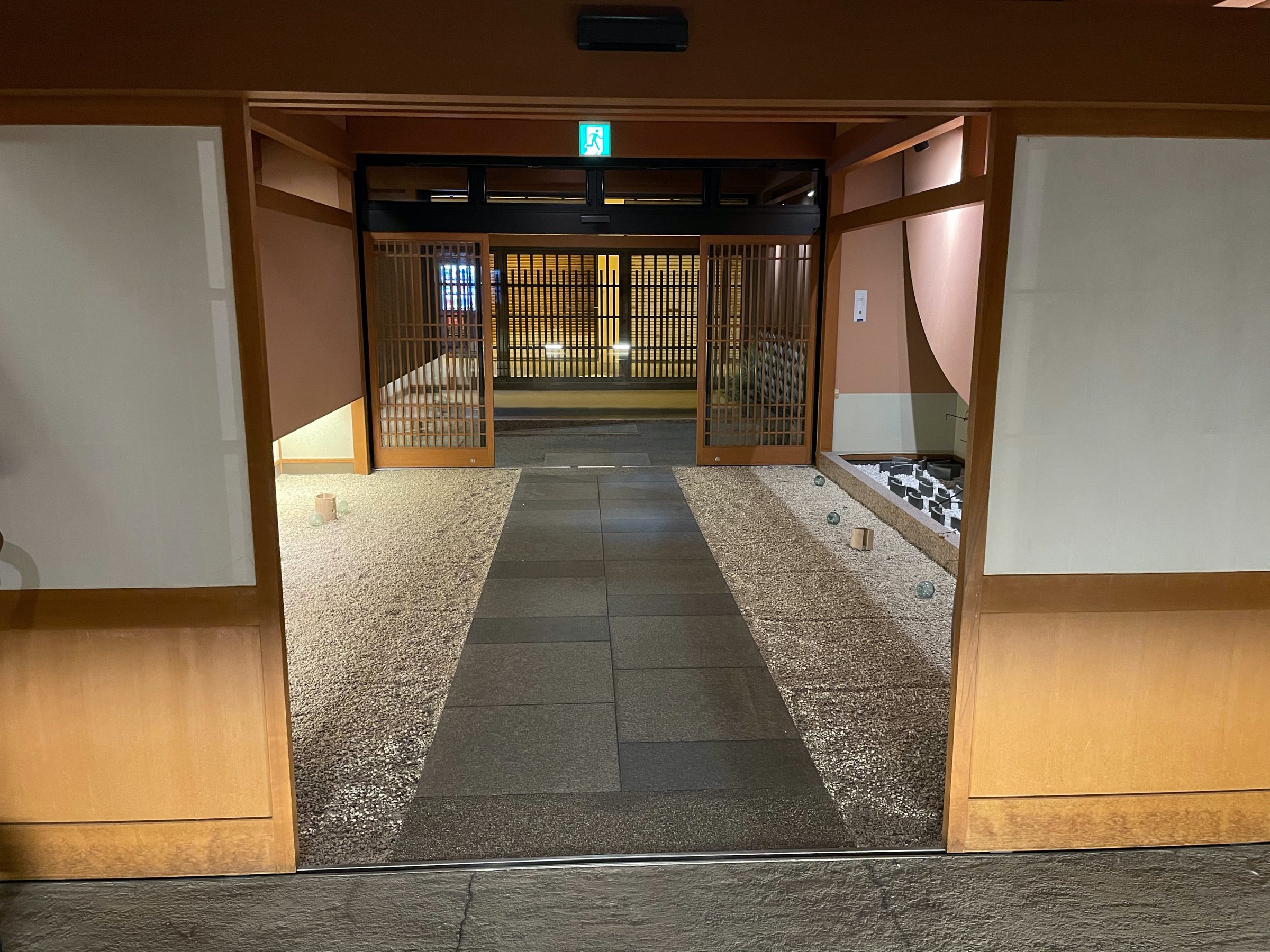 The entrance passage, opening onto the ryokan.