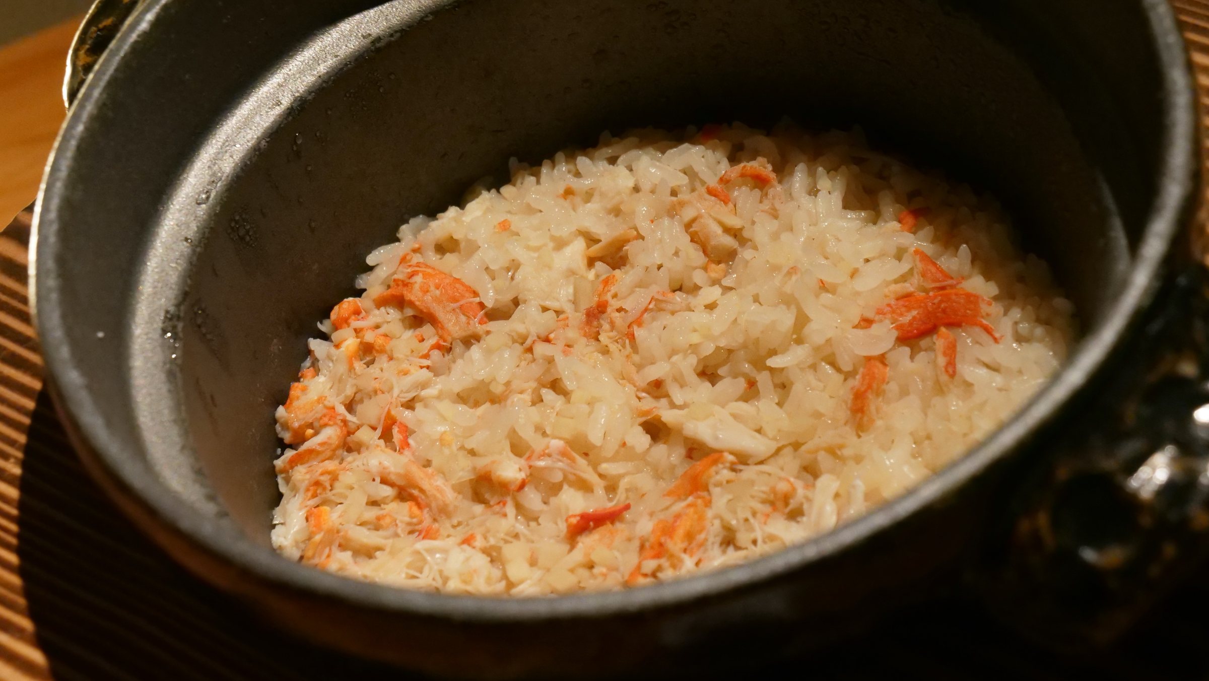 Crab rice in its pot.