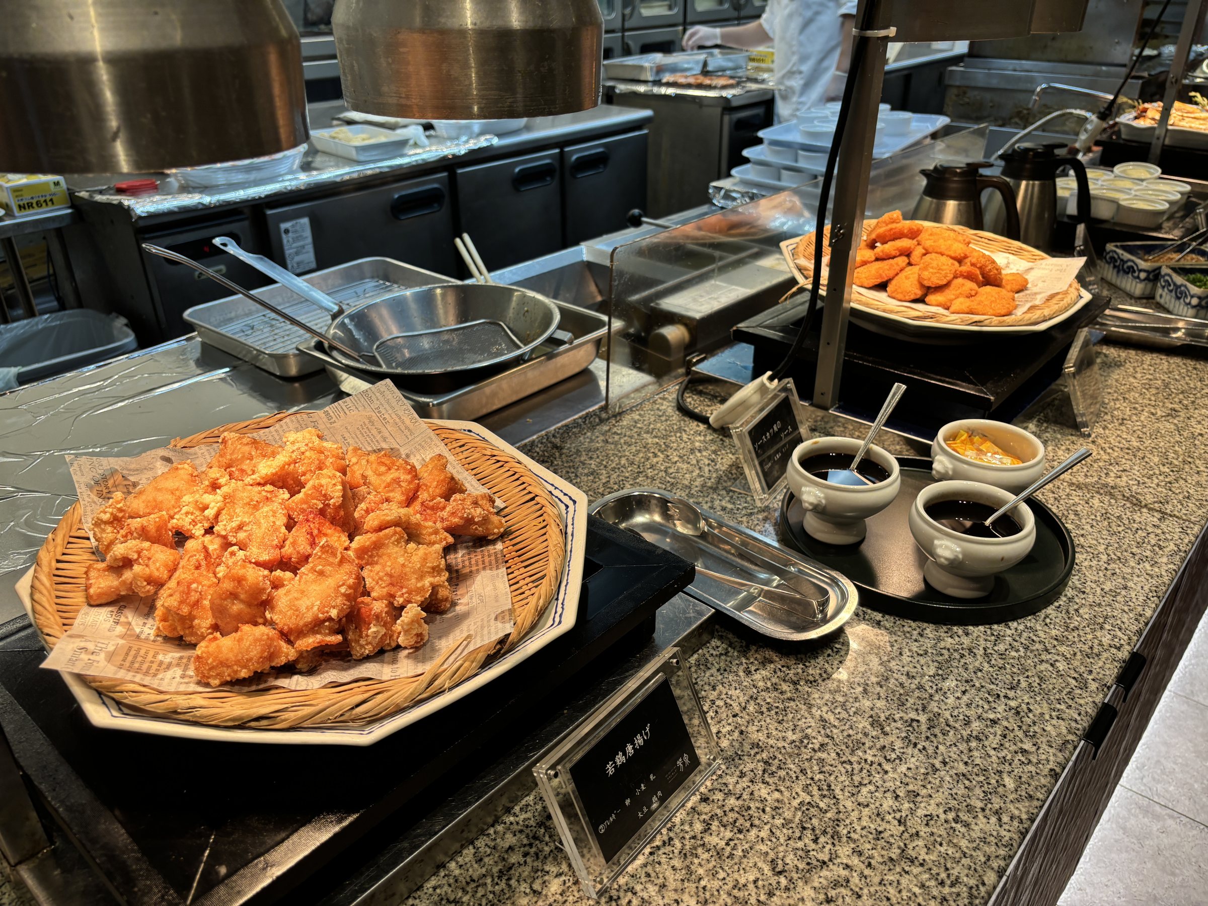 A basket of fried chicken.